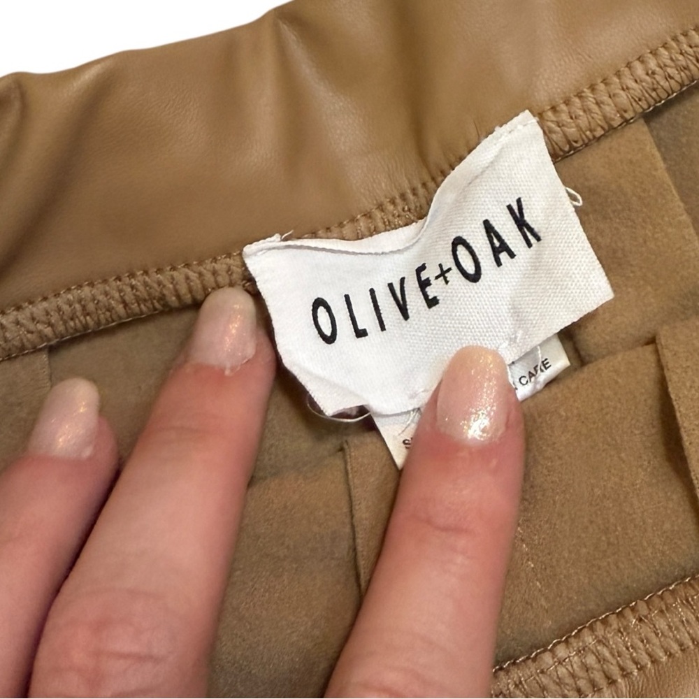 Olive & Oak Tan/Brown Pleated Faux Leather Mini Skirt - Picture 6 of 6